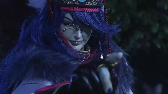 「魔剣／聖剣」