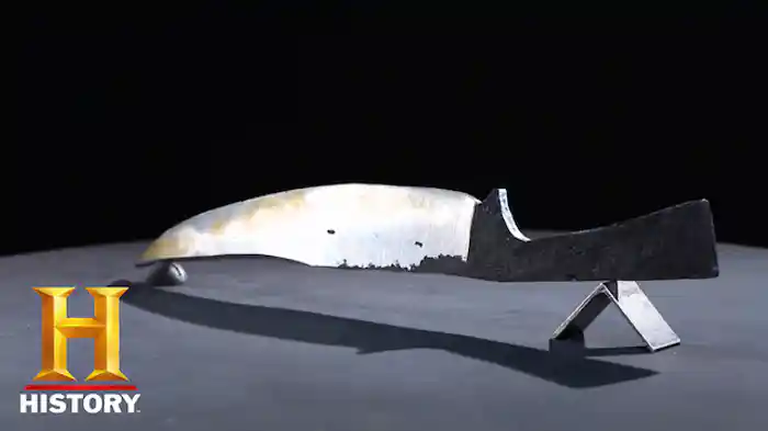 波状の刃「モロ・クリス」