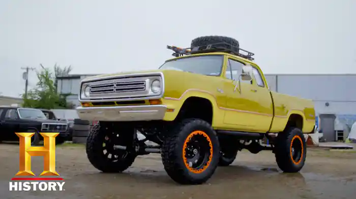 1974年式ダッジW100