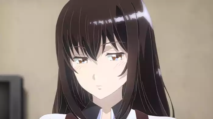 上には穴、横には君。