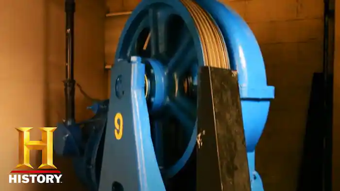 エレベーター暴走事故