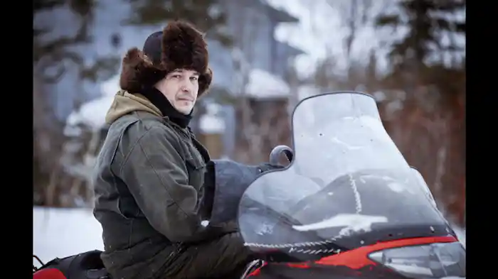 狩り、物々交換と盗難事件