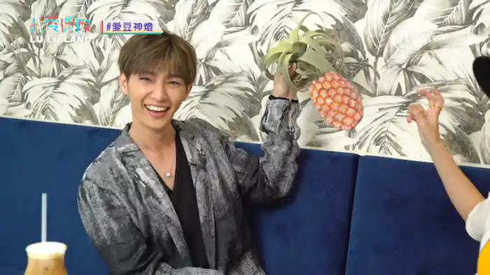 アーロン アイドルランプ篇　上