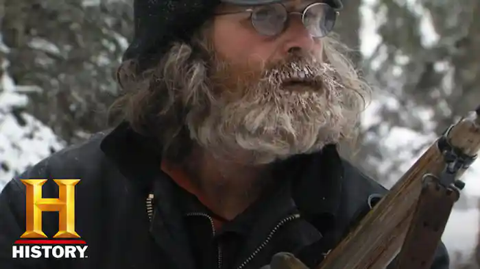 僻地での伐採事業