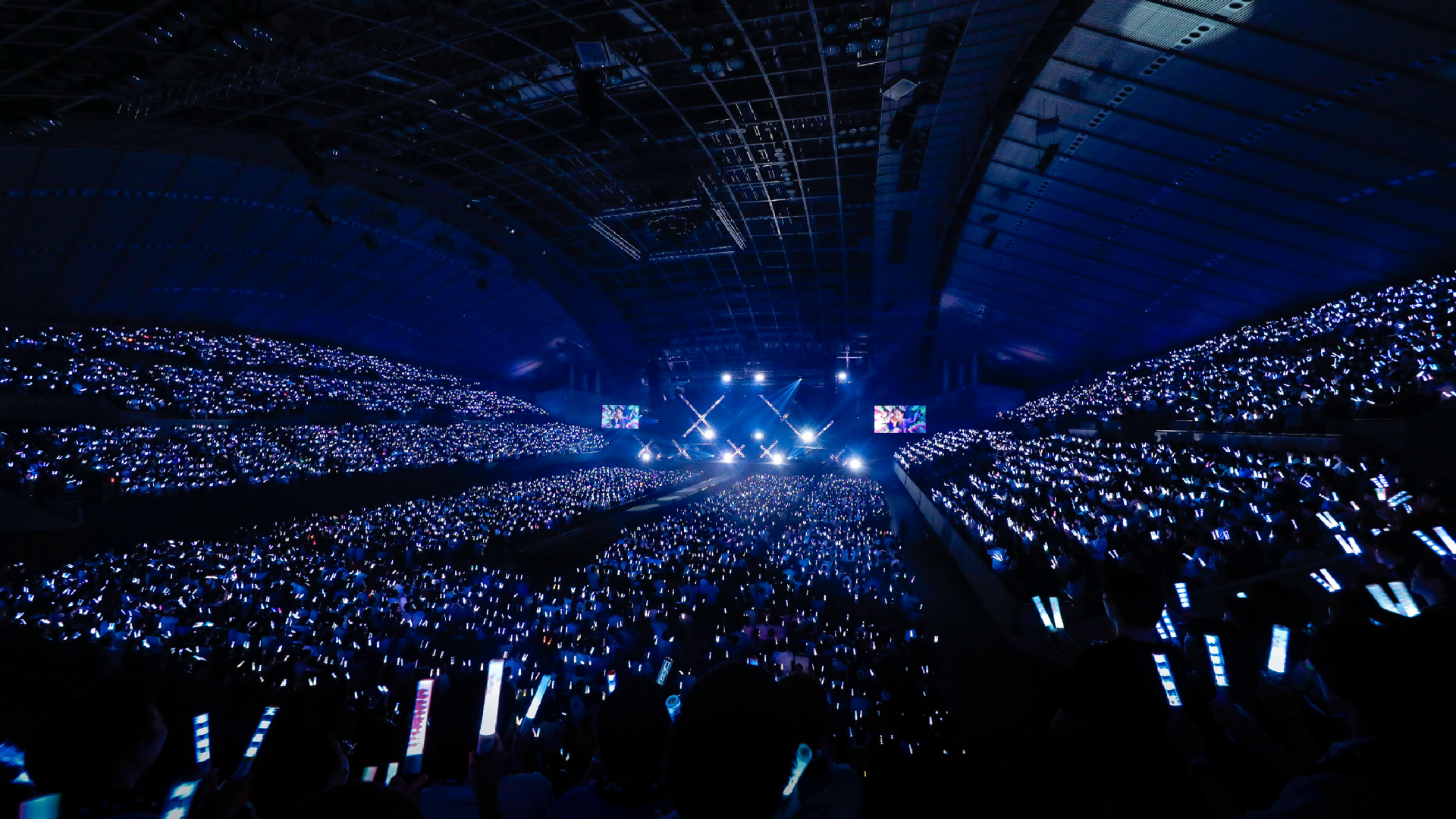 櫻坂46「10th Single BACKS LIVE!!」①12/3公演②12/4公演のサムネイル画像