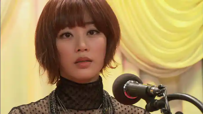 波乱の記者会見