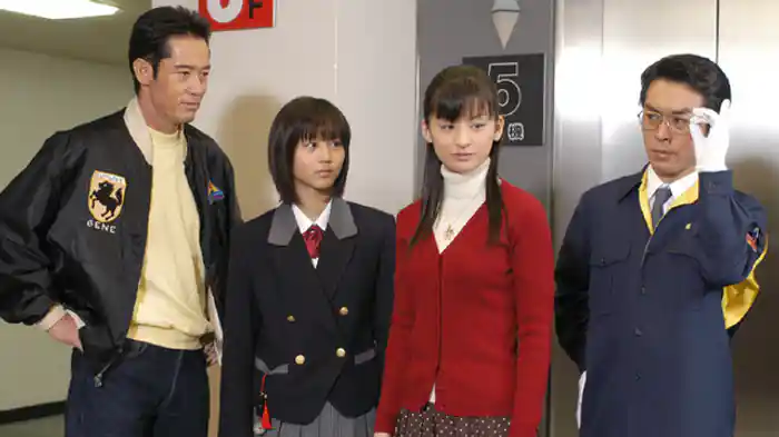 忙しすぎる死体！チーフ脚本家殺人事件