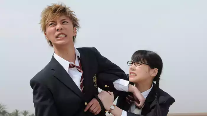 噂の学園コンビ遂に登場！