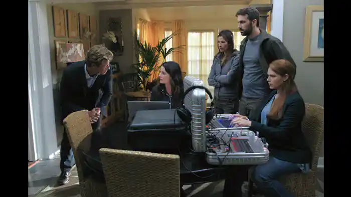 赤ワインとピザ