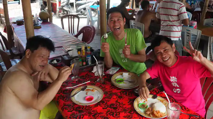 「バリ島で象とふれあいの旅」第1話