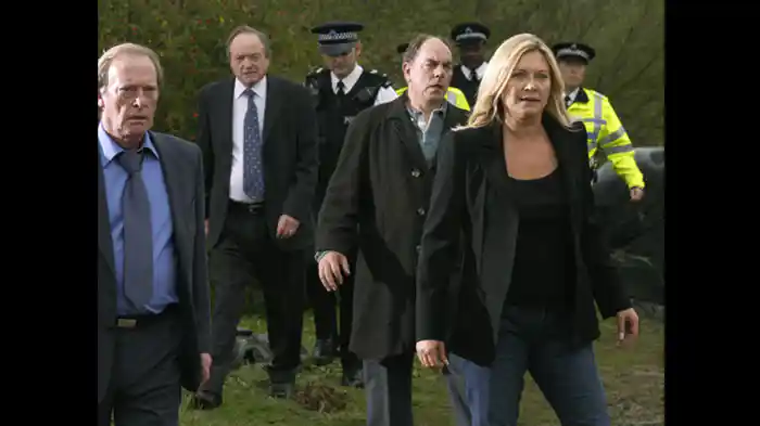 「湖に沈んだ欲望」