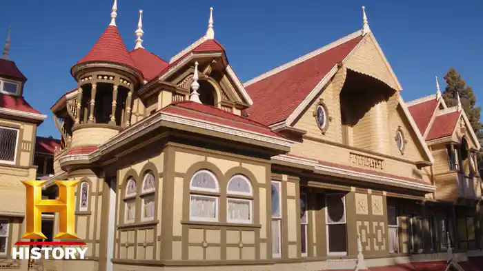 謎に包まれた建造物