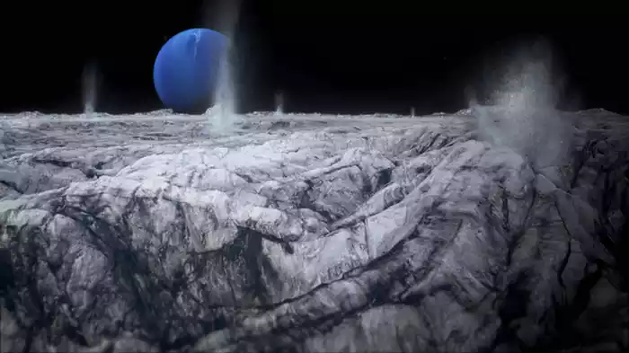 宇宙の闇にたたずむ氷の世界