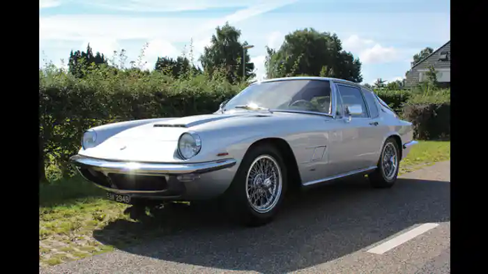 幻のフェラーリ275GTS/4ナート・スパイダー