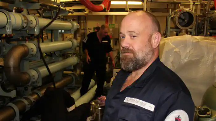 砕氷型巡視船「プロテクター」