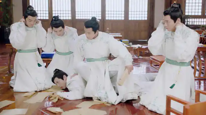 深く身と名を藏す　　