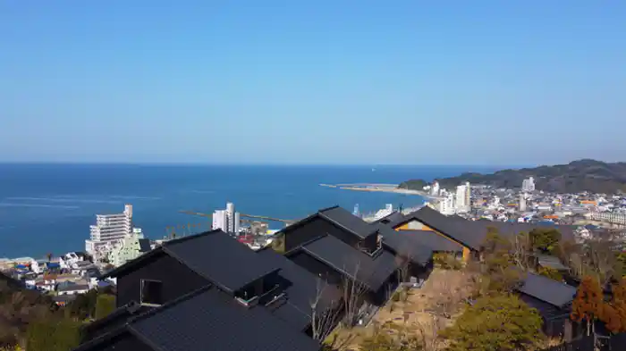 知多半島に輝く一点の宝石「海のしょうげつ」（愛知県知多郡）