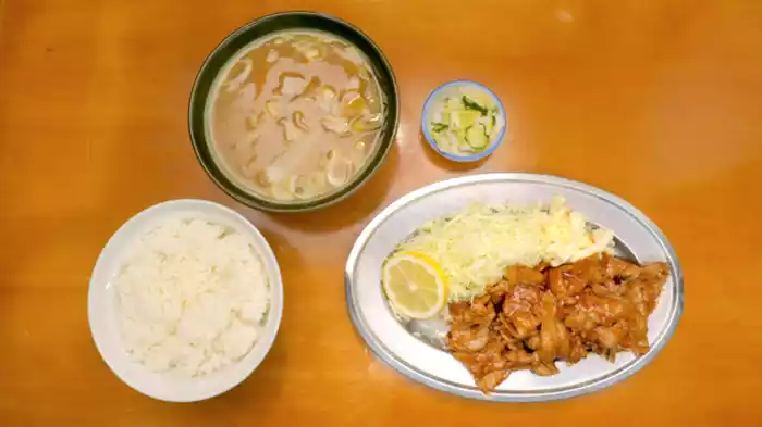 福島県郡山市舞木町ドライブインの焼肉定食