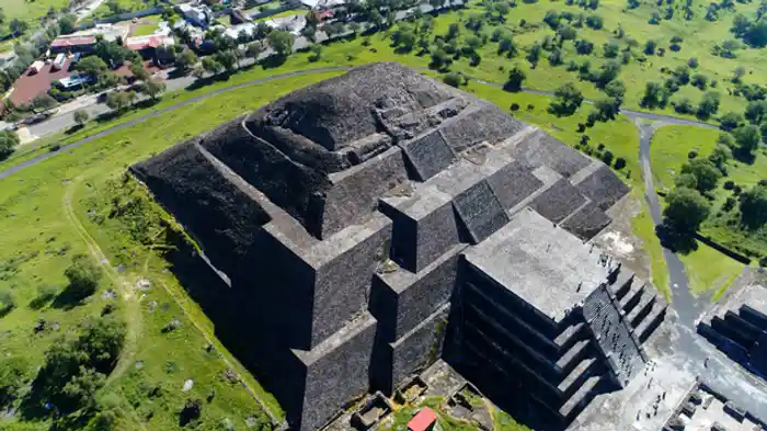 謎の音と火星のピラミッド