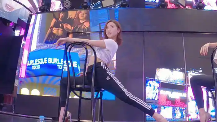 バーレスクダンスに挑戦