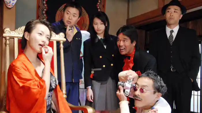 吸われる魂!〜血を吸うカメラ殺人事件