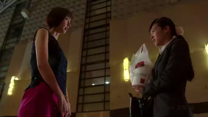 女の対決