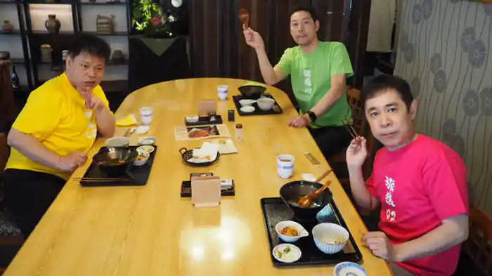 「和歌山県でマグロ解体ショーへの旅」第1話