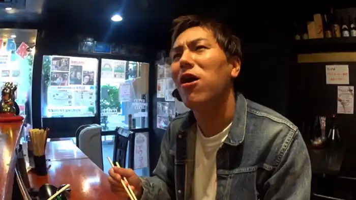 『目の前で作る“ライブ感”ラーメン』／『鉄板で作る“オムラーメン”』