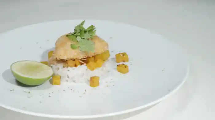 「ササミのキエフ風カツレツ 〜流れ出すカレーバター〜」