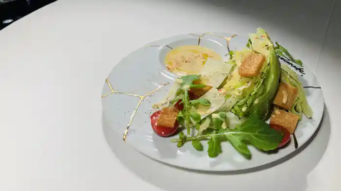 大ぶりレタスのシーザーサラダ