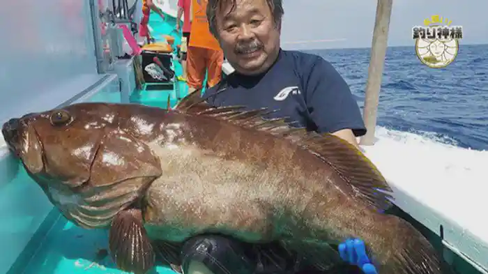 神業で大漁!?真鯛の釣り