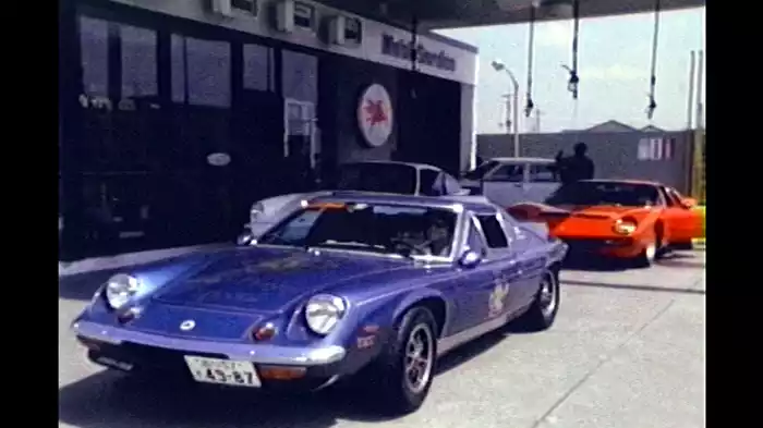 「８スーパーカー！！超速３００キロ」