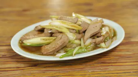 千葉県柏市鷲野谷のネギレバ炒と鶏皮餃子