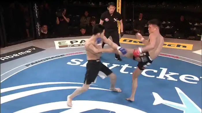 御代川敏志 VS. 立花恵介