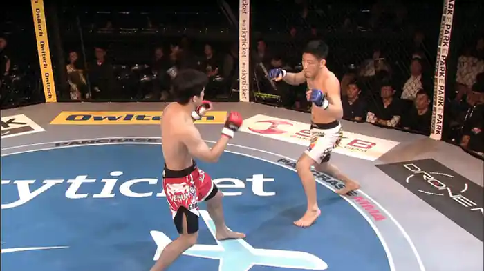 井関遼 VS. 高城光弘