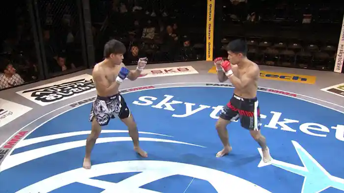 水谷健人 VS. 西村大輝