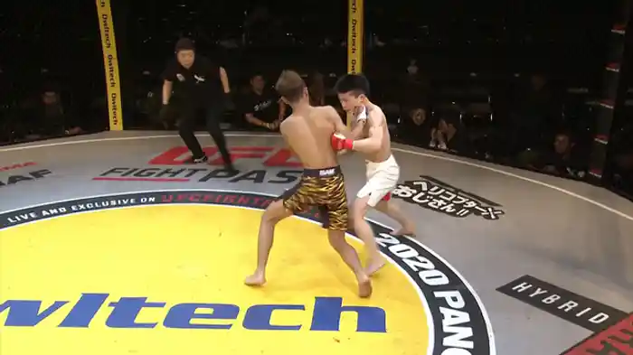 楠美貴嗣 VS. 谷村泰嘉