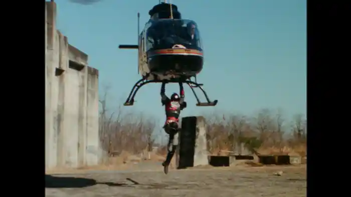 幸せ祈る聖少女