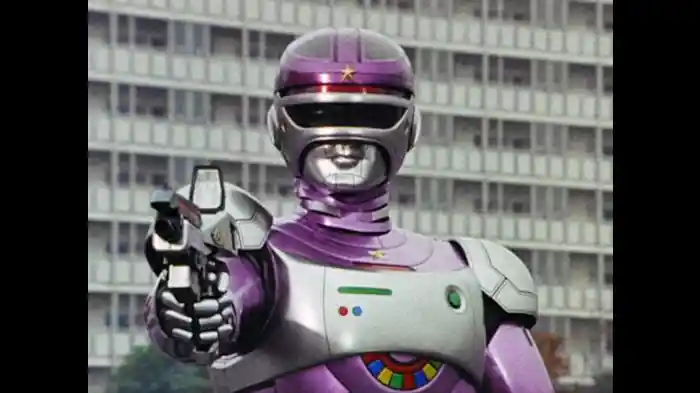 謎の新英雄（ニューヒーロー）！