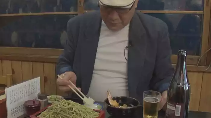 悠久の時を刻み続ける 都会の超老舗街ソバ「あさだ」
