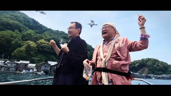 丹後の海でおやじ呑み