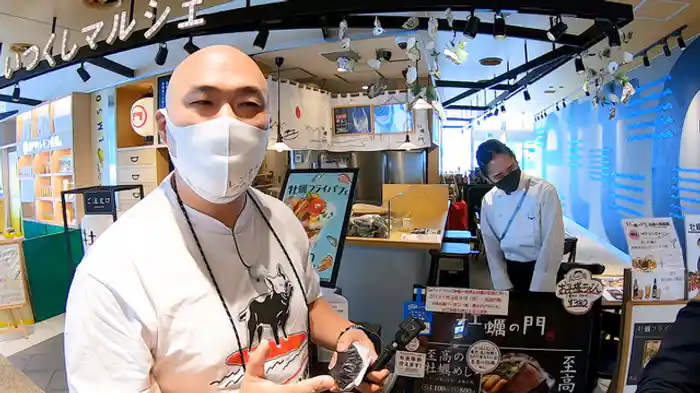 宮島口の新施設で泥棒未遂?広島土産をちゃんと紹介してくれ…!