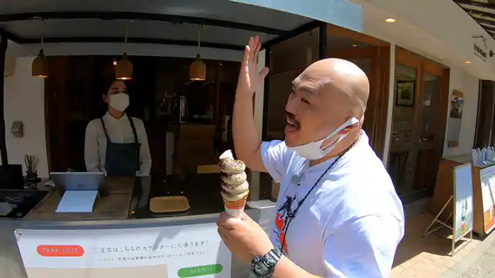 宮島名物・山登り!ソフトクリーム食べたら登山ってなんなのぉー