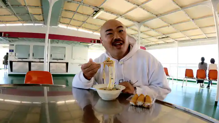 桜島フェリーで名物グルメ＆米ねだり！