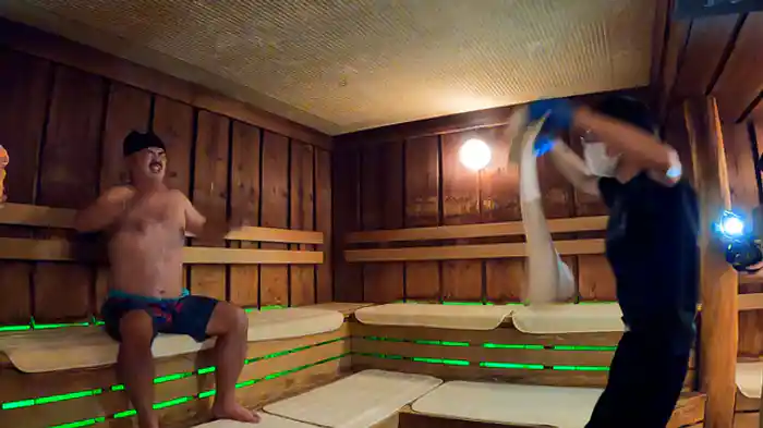 絶品サウナ飯で米ねだり！オーロラサウナに涙