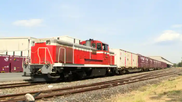 仙台ビール工場専用線！チカラある赤い貨車