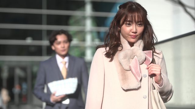 弁当を届けにきた親友、彼女の目当ては？