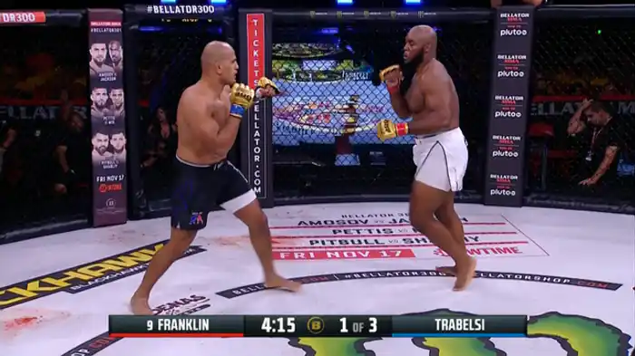ダヴィオン・フランクリン VS. スリム・トラベルシ