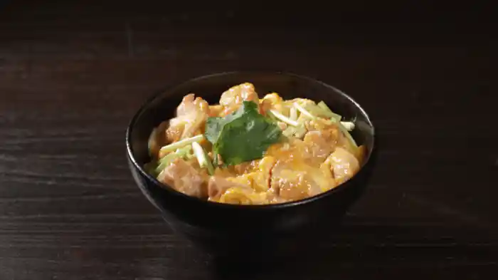シン鶏の親子丼
