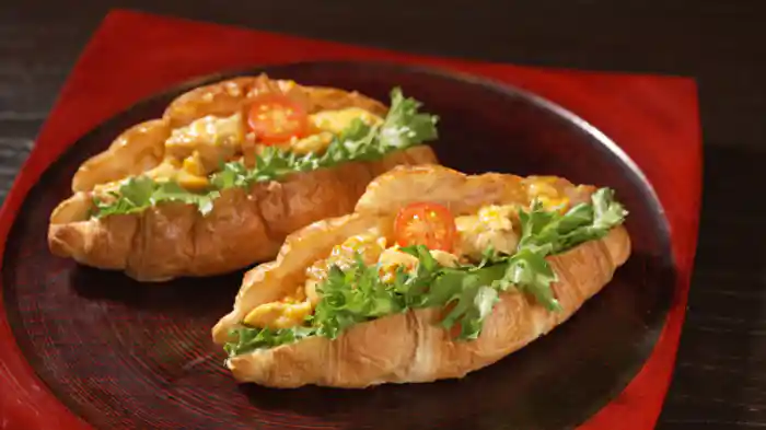 シン鶏の親子チーズサンド